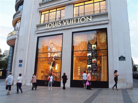 paris lv shop.